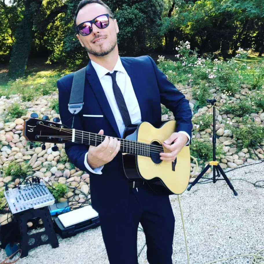 Un guitariste