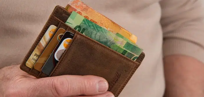 Ouverture d'un compte bancaire pour ado : quelle est l’importance ?